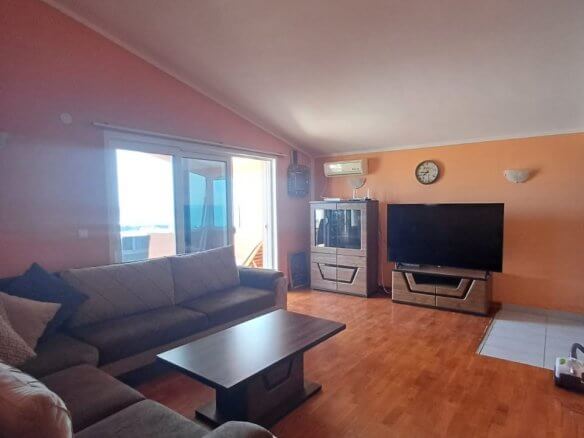 Prodaje se apartmanska kuća u Šušnju/ Baru – BHK117