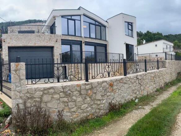 Prodaje se kuća u Sutomoru – SHK24