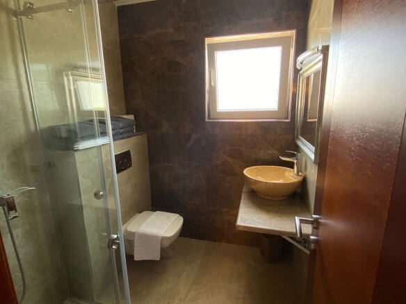 Prodaje se apartmanska kuća u Đeranama/Ulcinj – UlHK17