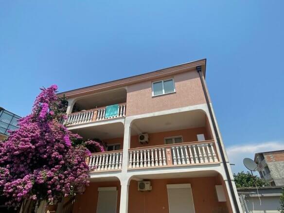 Prodaje se apartmanska kuća u Ulcinju – UlHK18