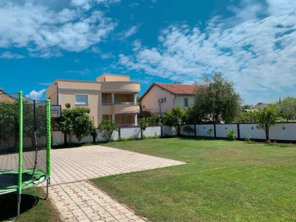 Apartment house in Ulcinj for sale – UlHK15