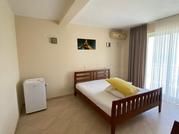 Prodaje se apartmanska kuća u Đeranama/Ulcinj – UlHK17