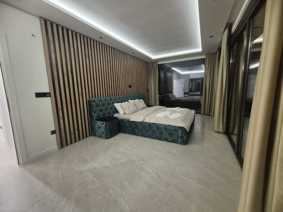 Prodaje se vila u Velembusima/Bar-123 BHK