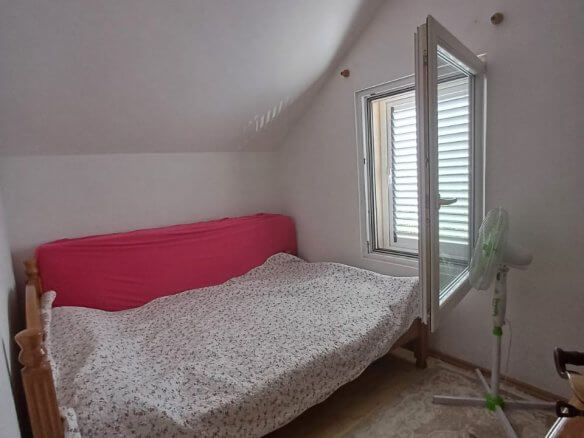 House with 2 apartments in Bar for rent – MB75