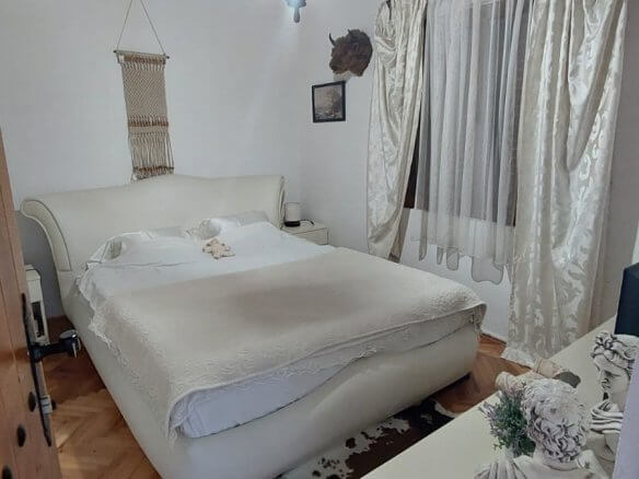 Kuća u Orahovu/Virpazar za najam – MVi01