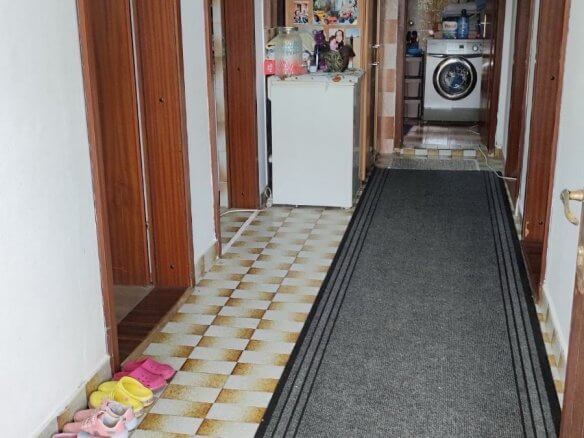 Izdaje se stan u kući u Zaljevu/ Baru – MB84