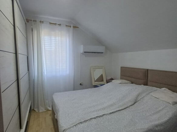 House with 2 apartments in Bar for rent – MB75