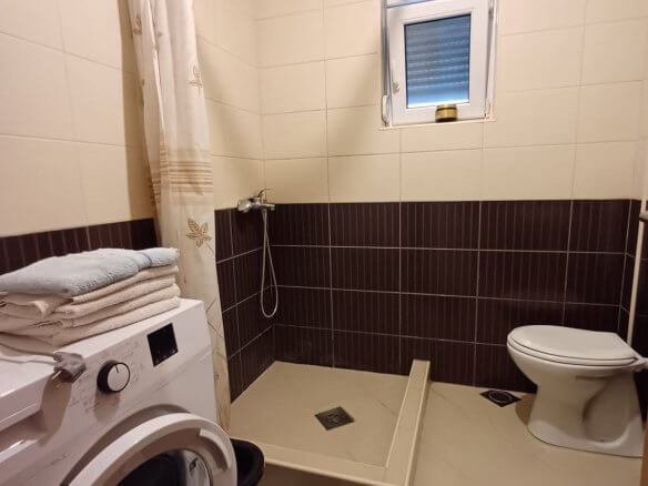 2 apartments in a house in Polje/Bar for rent – MB81