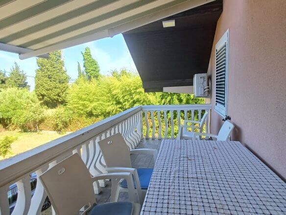 House with 2 apartments in Bar for rent – MB75