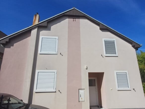House with 2 apartments in Bar for rent – MB75