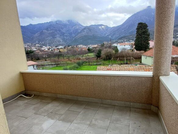 2 apartments in a house in Polje/Bar for rent – MB81