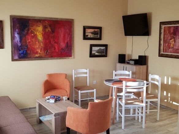 Apartment house in Utjeha for sale – UHK26