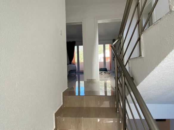 Haus 2 aus modernem Häuserkomplex in Dubrava zum Kauf – DuHK45