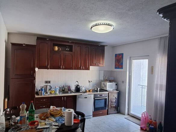 Prodaje se stambena zgrada sa dvije poslovne jedinice u Rožajama – RoHK05