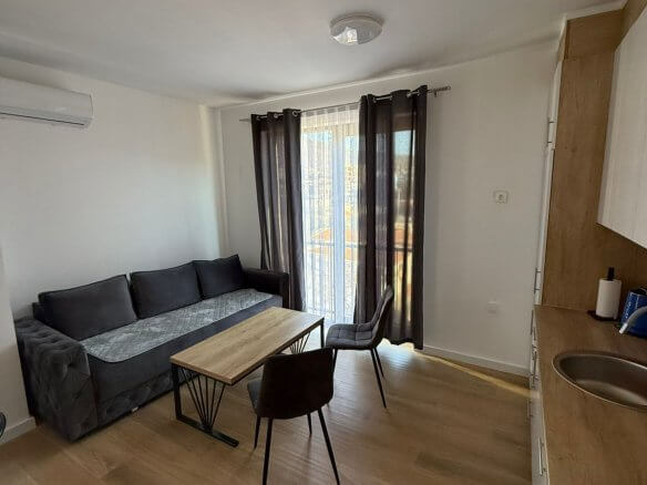 Two identical 1-bedroom apartments for sale in Dubrava – DuWK10