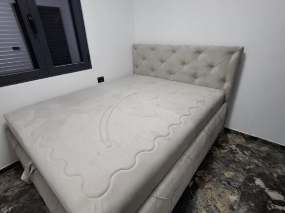 Kleines Haus mit zwei Wohnungen in Polje/Bar zur Miete – MB107