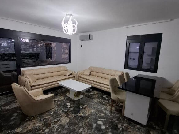 Kleines Haus mit zwei Wohnungen in Polje/Bar zur Miete – MB107