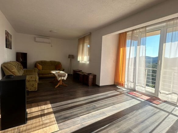 Prodaje se apartmanska kuća u Čelugi/ Baru – BHK136
