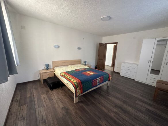 Prodaje se apartmanska kuća u Čelugi/ Baru – BHK136