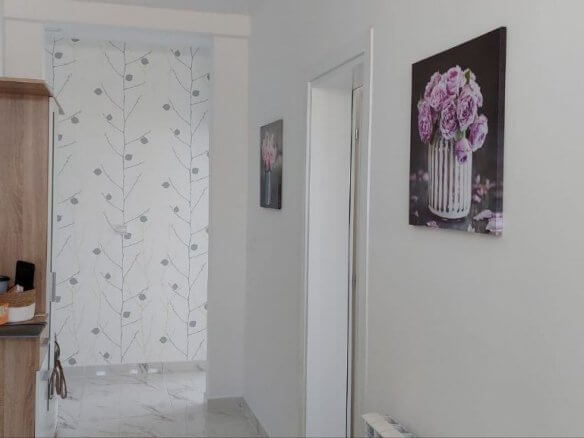 Neubauwohnung mit grosser Panoramaterrasse auf das Meer und die Berge in Bar zur Miete – MB108