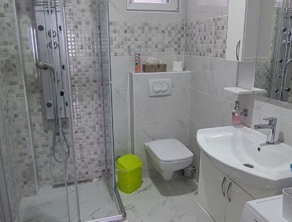 Neubauwohnung mit grosser Panoramaterrasse auf das Meer und die Berge in Bar zur Miete – MB108