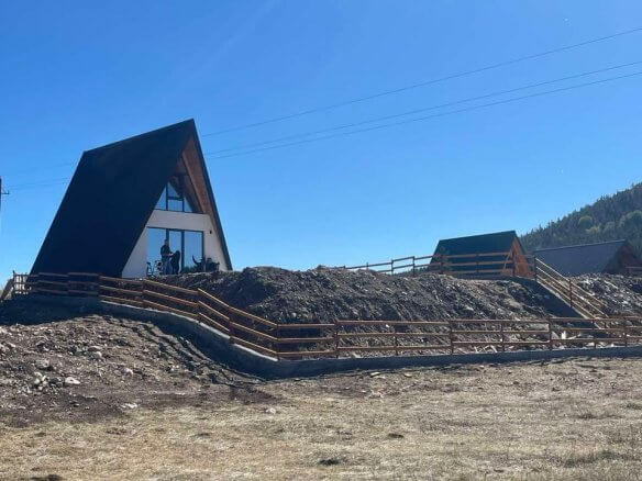 Prodaje se kuća na Žabljaku na idealnoj lokaciji – Za01