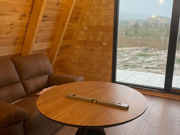 Prodaje se kuća na Žabljaku na idealnoj lokaciji – Za01