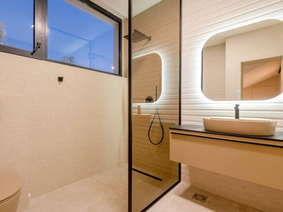 Luxury villa in Budva just 1 minute from the sea – BuHK4