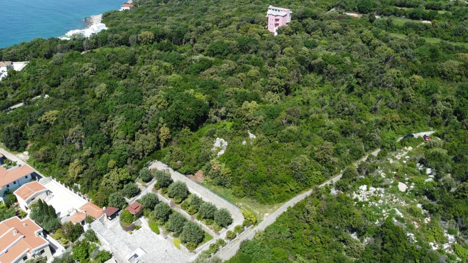Urbanisiertes Grundstück in Utjeha – U14