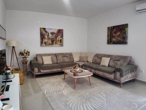 Moderne 2-Zimmer-Wohnung zur Langzeitmiete in Bar – Makedonsko – MB109
