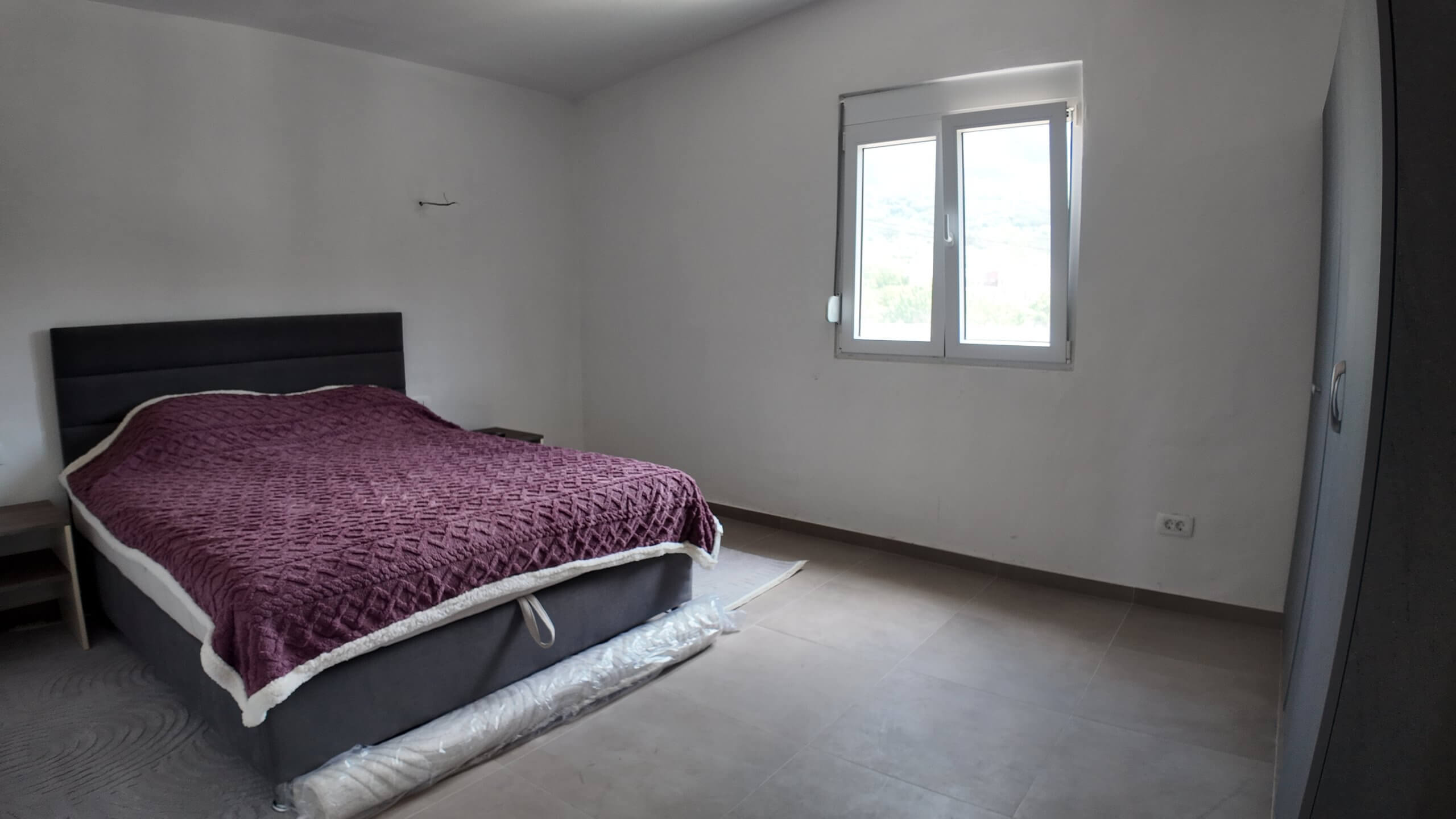 Großzügige Mietwohnung mit Bergblick in Zaljevo/Bar – MB110