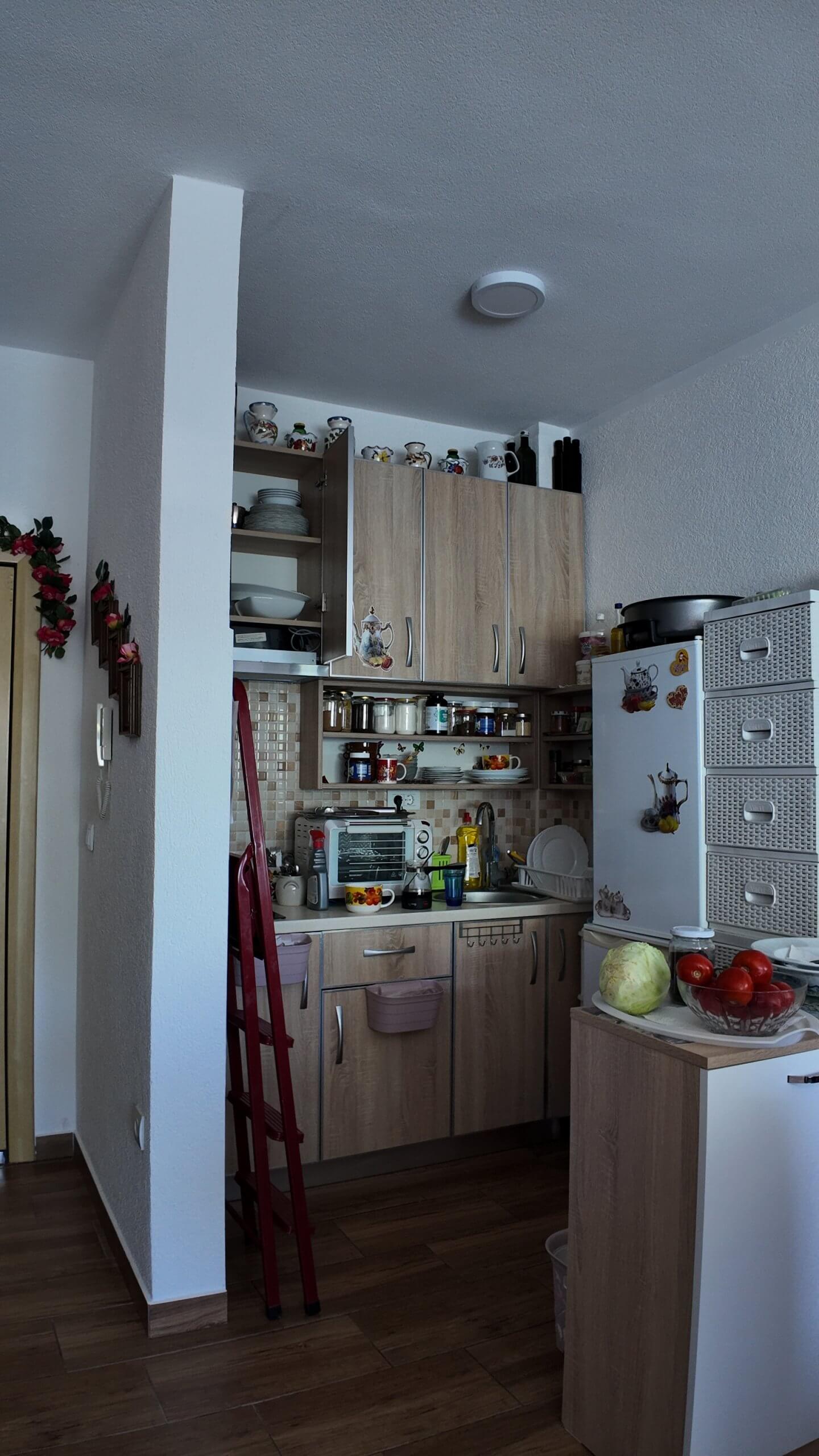 Apartment mit Meerblick in bester Lage von Sutomore – nur 70 Meter zum Strand – SWK01