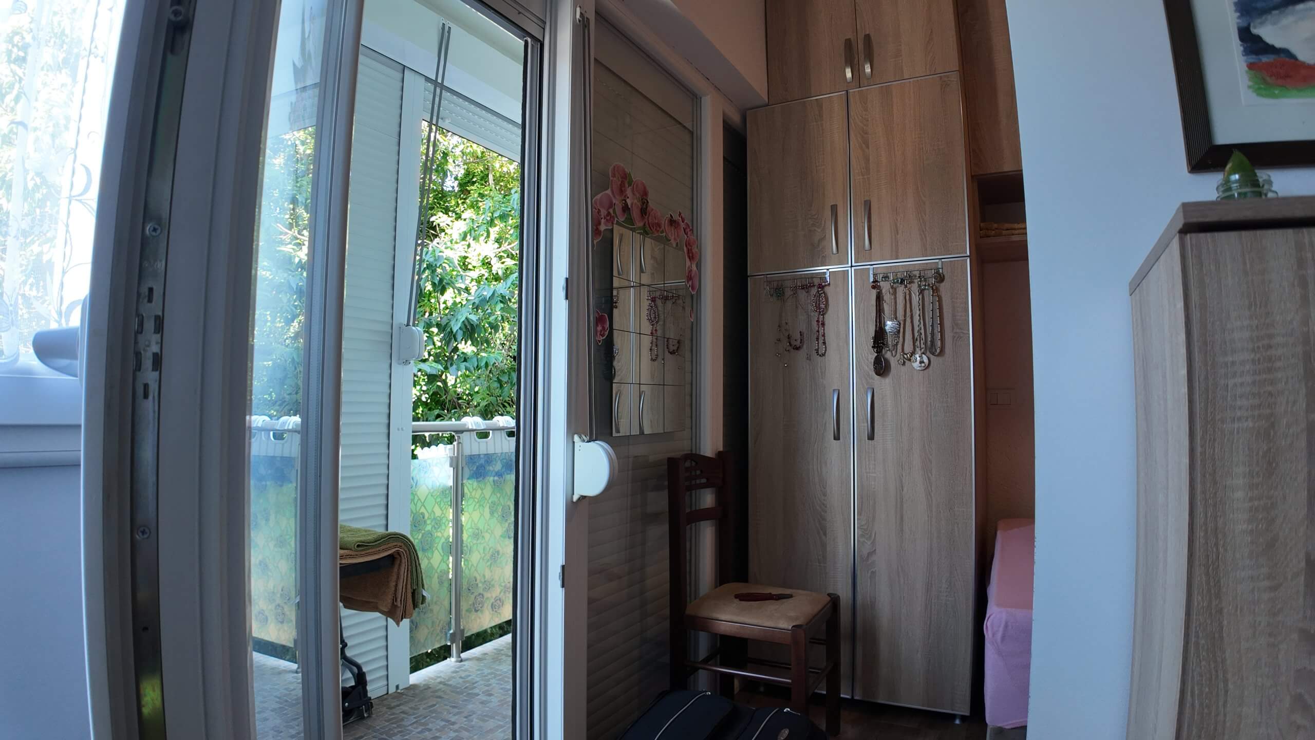 Apartment mit Meerblick in bester Lage von Sutomore – nur 70 Meter zum Strand – SWK01