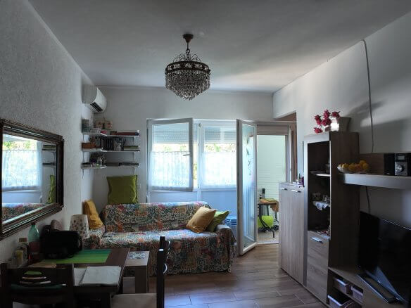 Apartment mit Meerblick in bester Lage von Sutomore – nur 70 Meter zum Strand – SWK01