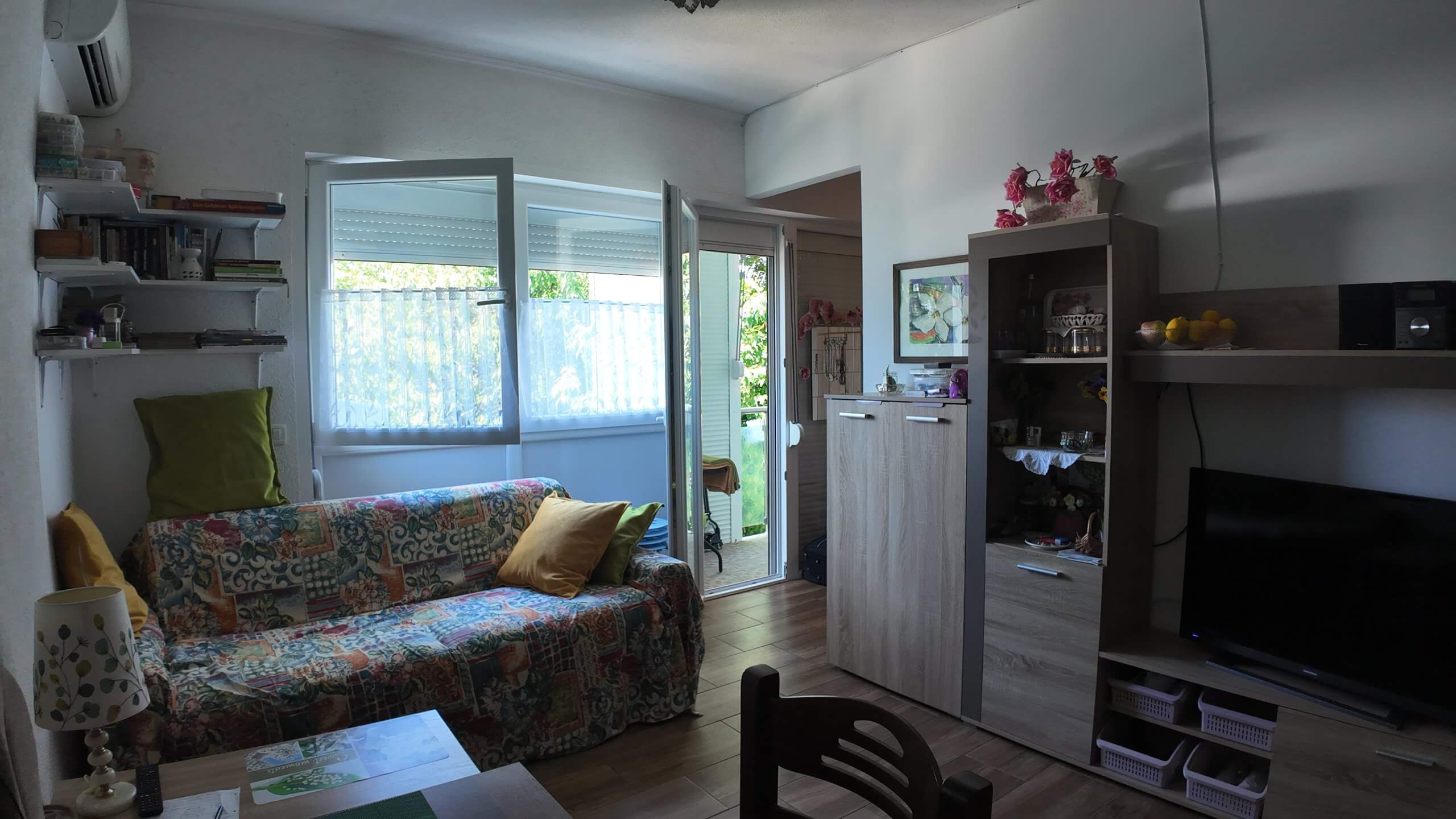 Apartment mit Meerblick in bester Lage von Sutomore – nur 70 Meter zum Strand – SWK01