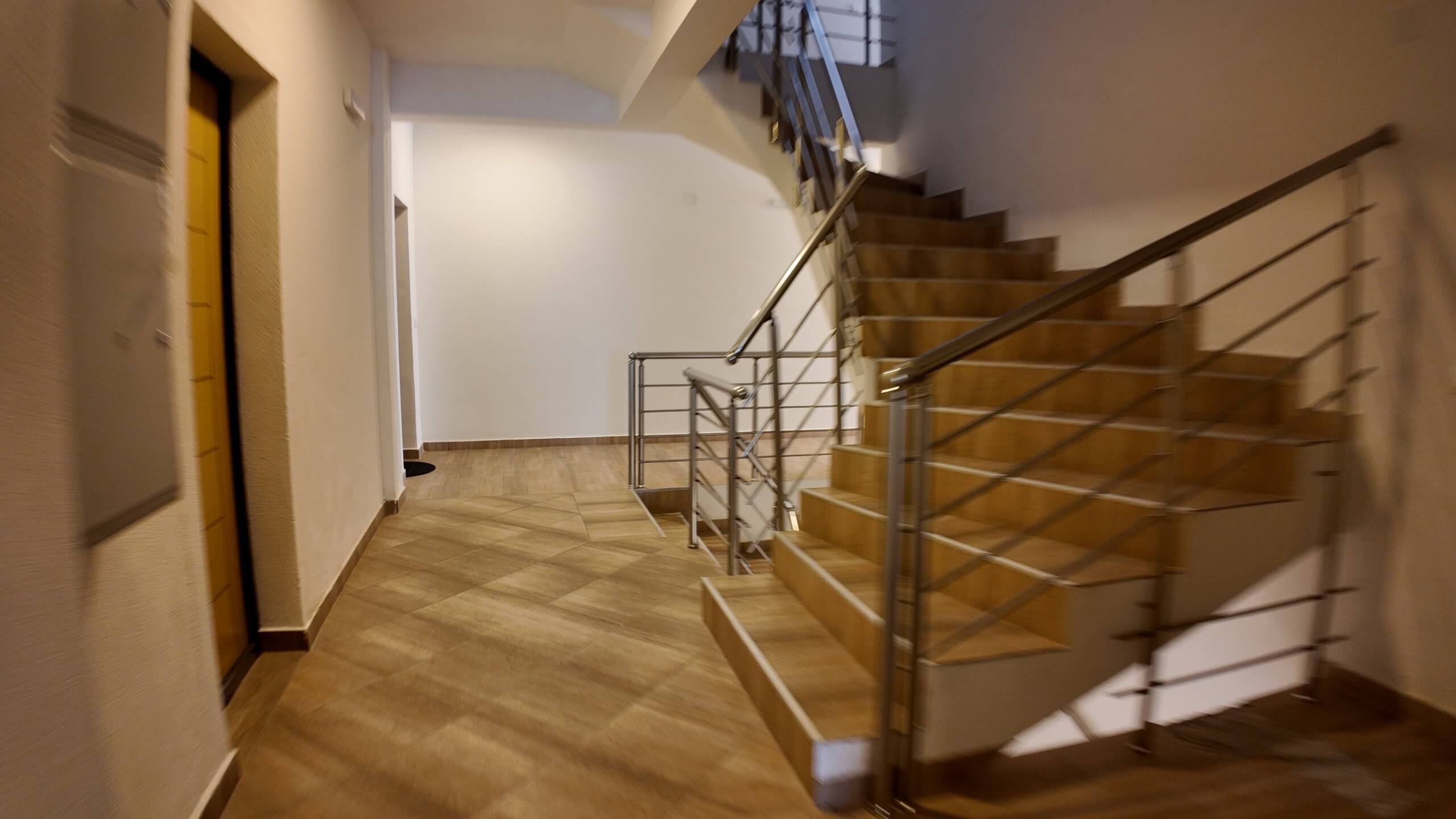 Apartment mit Meerblick in bester Lage von Sutomore – nur 70 Meter zum Strand – SWK01