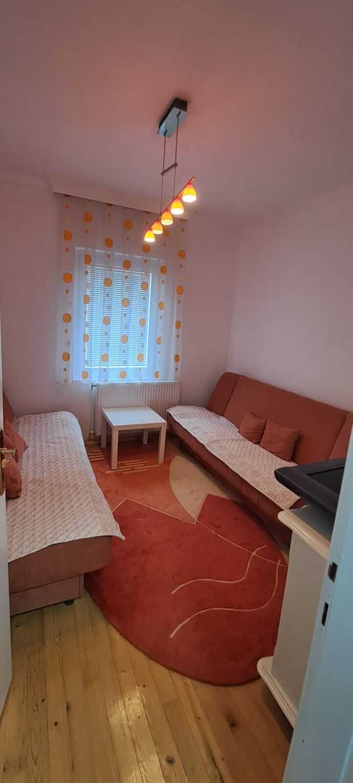 Gepflegtes Einfamilienhaus mit traumhaftem Panoramablick in Rožaje zum Kauf – RoHK13