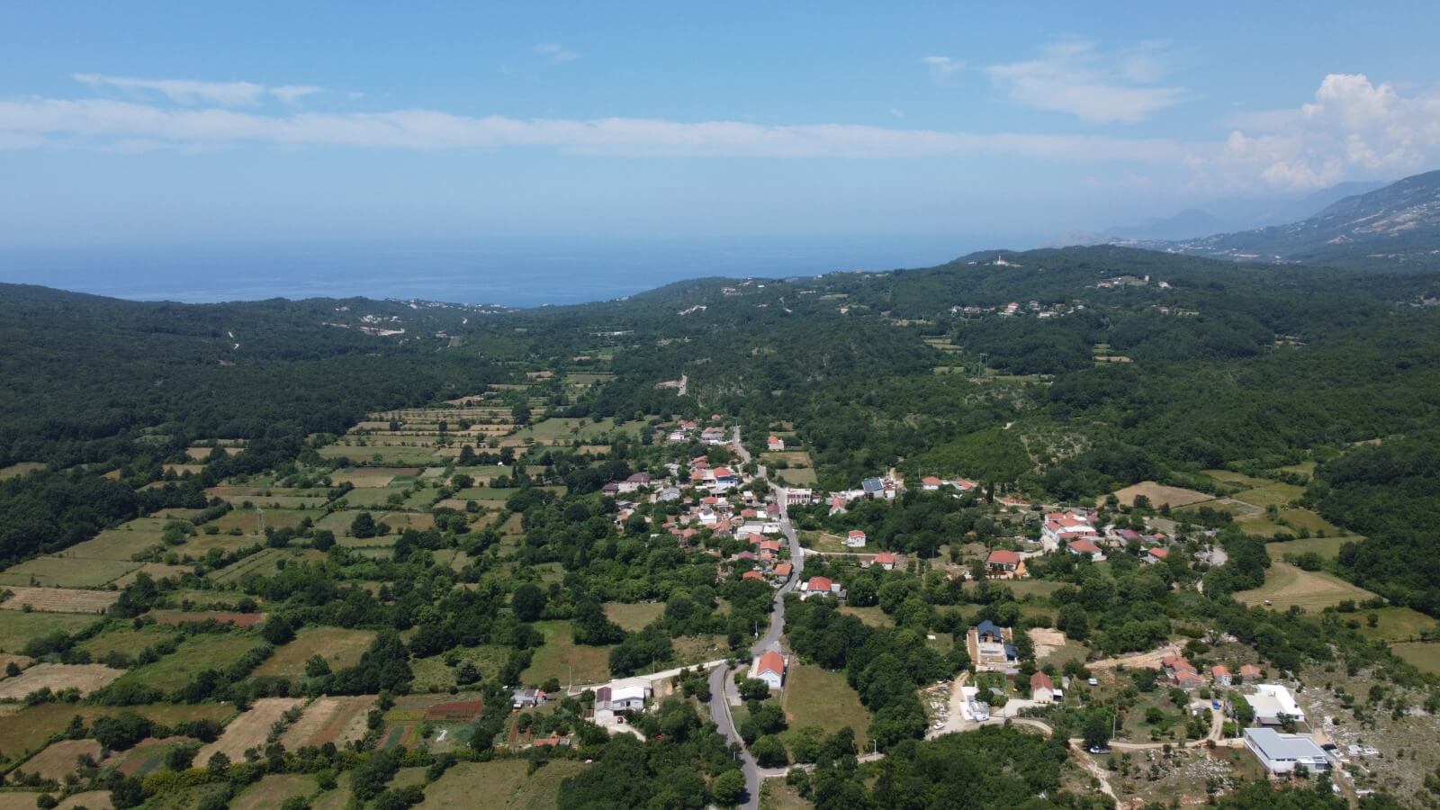 Ruhig gelegenes Grundstück mit urbanisiertem Bauland in Velja Gorana – Natur, Privatsphäre und Entwicklungspotenzial – Go4