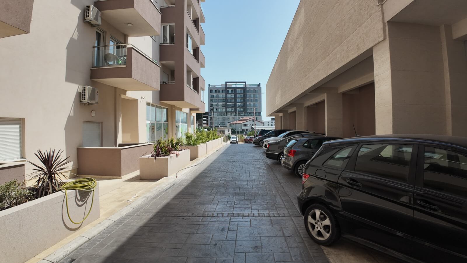 2-Zimmer-Neubau-Wohnung zum Verkauf in Ilino/ Bar – BWK47