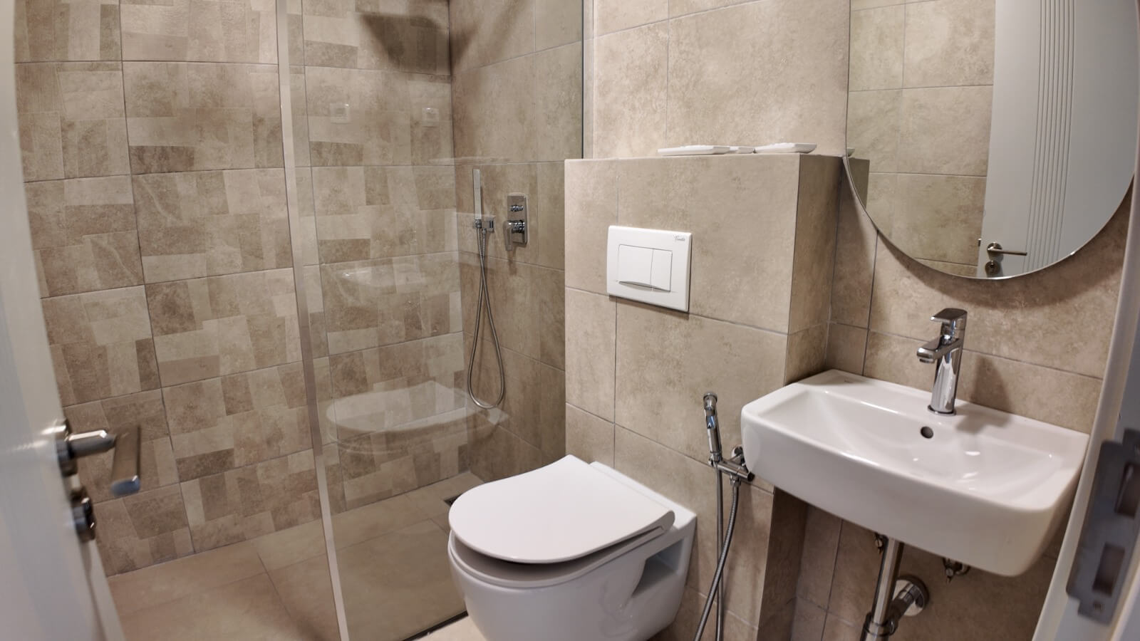 2-Zimmer-Neubau-Wohnung zum Verkauf in Ilino/ Bar – BWK47