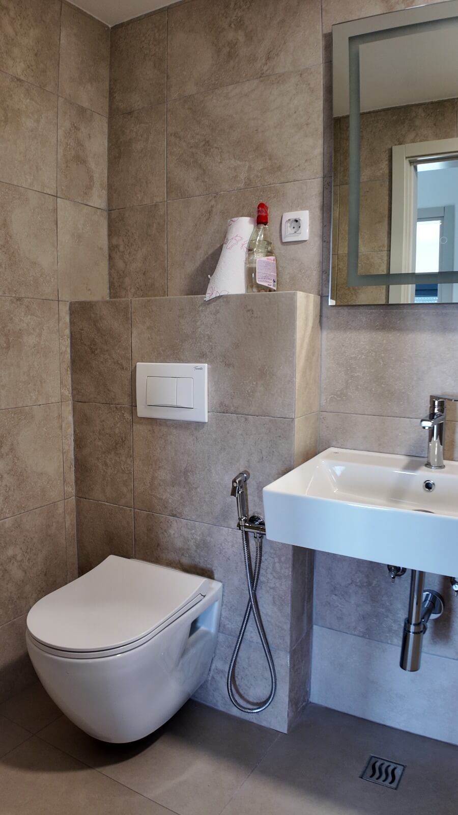 2-Zimmer-Neubau-Wohnung zum Verkauf in Ilino/ Bar – BWK47