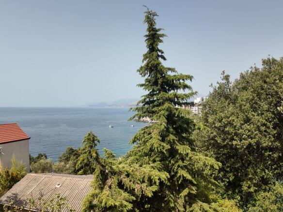 Legalisierte Villa erste Linie am Meer mit Meerzugang in Kruće/ Bar zum Kauf – BHK141