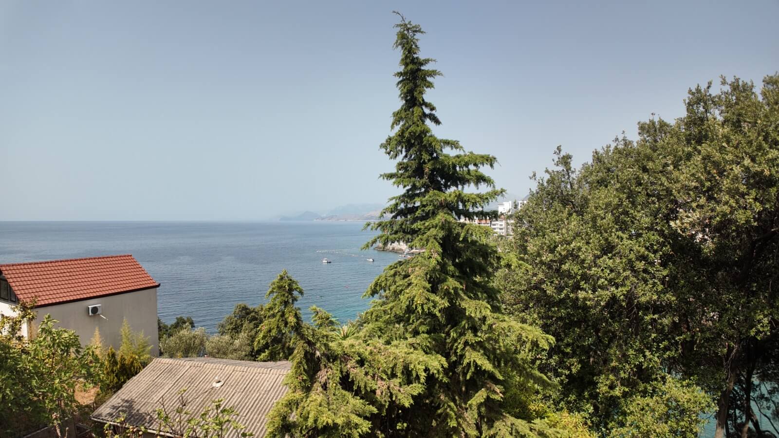 Legalisierte Villa erste Linie am Meer mit Meerzugang in Kruće/ Bar zum Kauf – BHK141