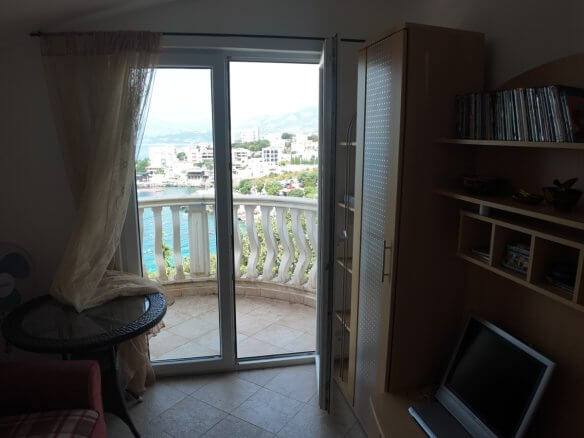 Legalisierte Villa erste Linie am Meer mit Meerzugang in Kruće/ Bar zum Kauf – BHK141