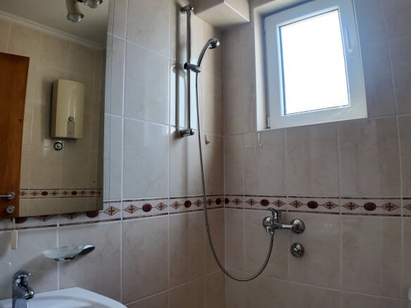 Legalisierte Villa erste Linie am Meer mit Meerzugang in Kruće/ Bar zum Kauf – BHK141