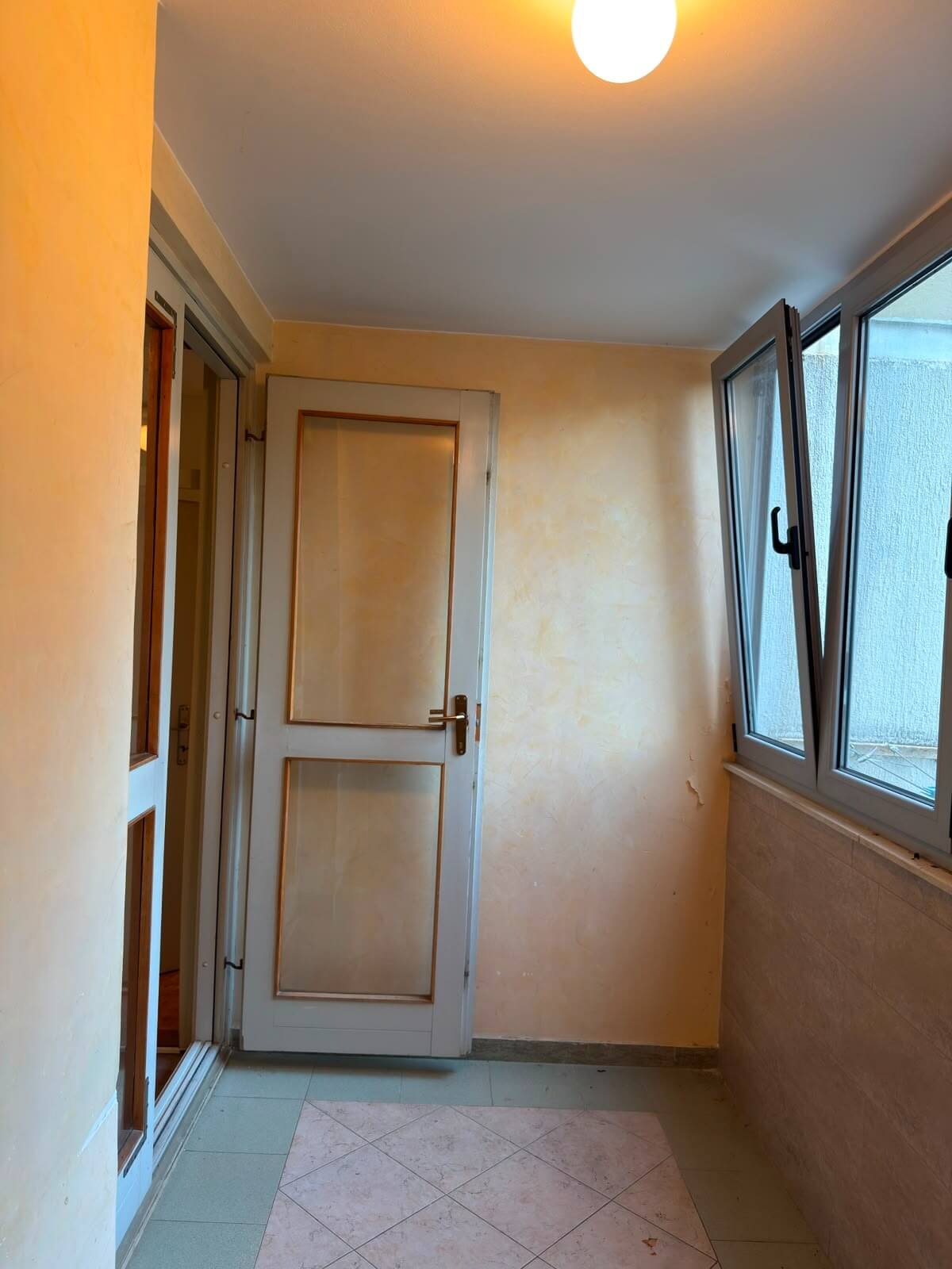 2-Zimmer-Wohnung mit Meerblick in Petrovac zum Kauf – PeWK5