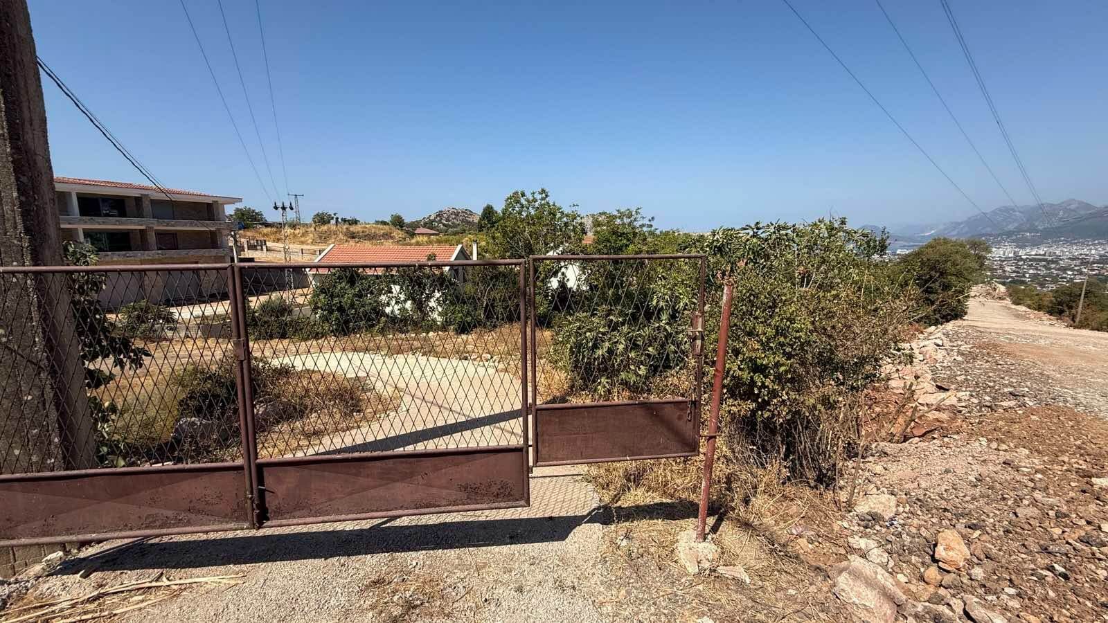 Grundstück in Gornje Zaljevo/ Bar zum Kauf – B99