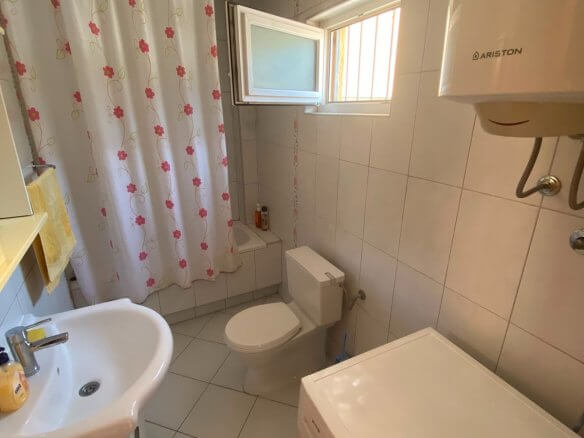 Großzügige Duplex-Wohnung mit 3 Schlafzimmern und Garten in Bjeliši/Bar zur Miete – MB111