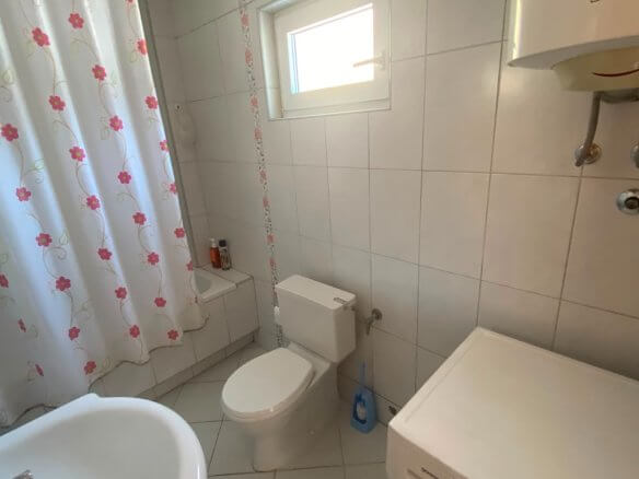 Großzügige Duplex-Wohnung mit 3 Schlafzimmern und Garten in Bjeliši/Bar zur Miete – MB111