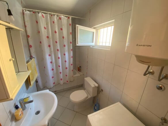 Großzügige Duplex-Wohnung mit 3 Schlafzimmern und Garten in Bjeliši/Bar zur Miete – MB111